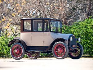 1920 Detroit Electric Model 82