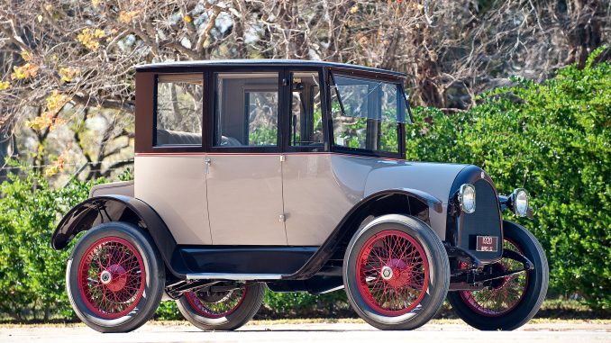 1920 Detroit Electric Model 82 1920 Detroit Electric Model 82