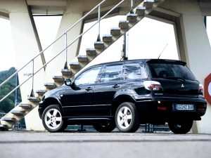 2003 Mitsubishi Outlander