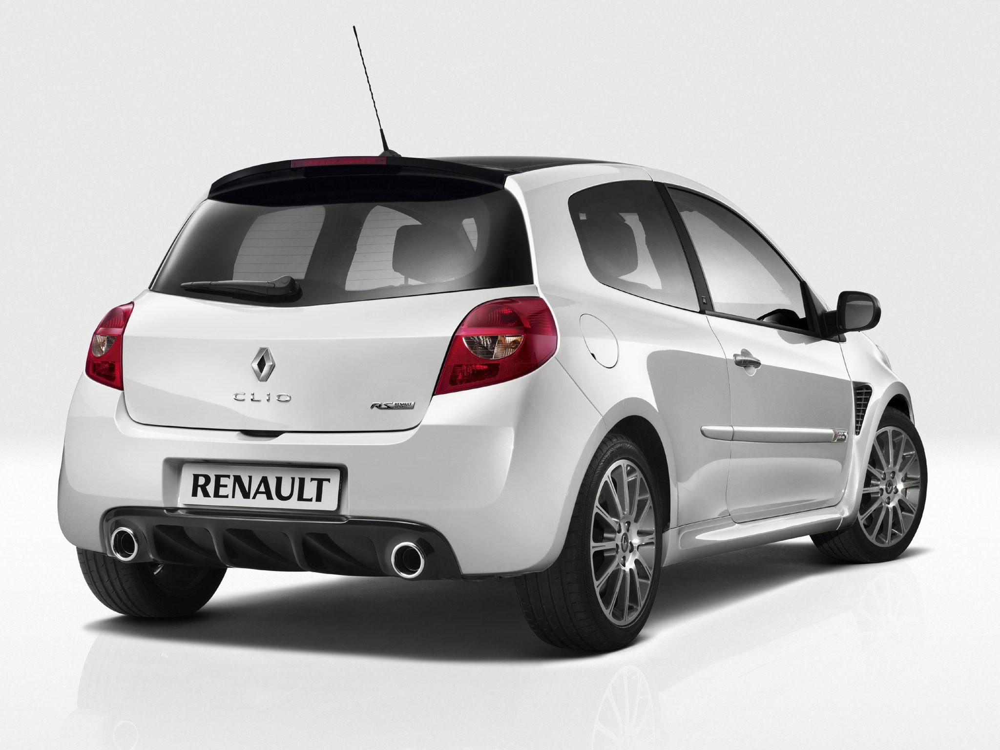 Renault Clio - Voiture française la plus vendue de l'histoire de l ...