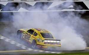 2011 Nascar Dodge NNS Challenger RT
