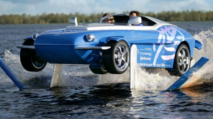 Rinspeed Splash 2004 est un drôle d'engin 2004 Rinspeed Splash