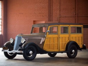 1933 Ford V8 Station Wagon