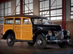 1939 Ford Deluxe Station Wagon