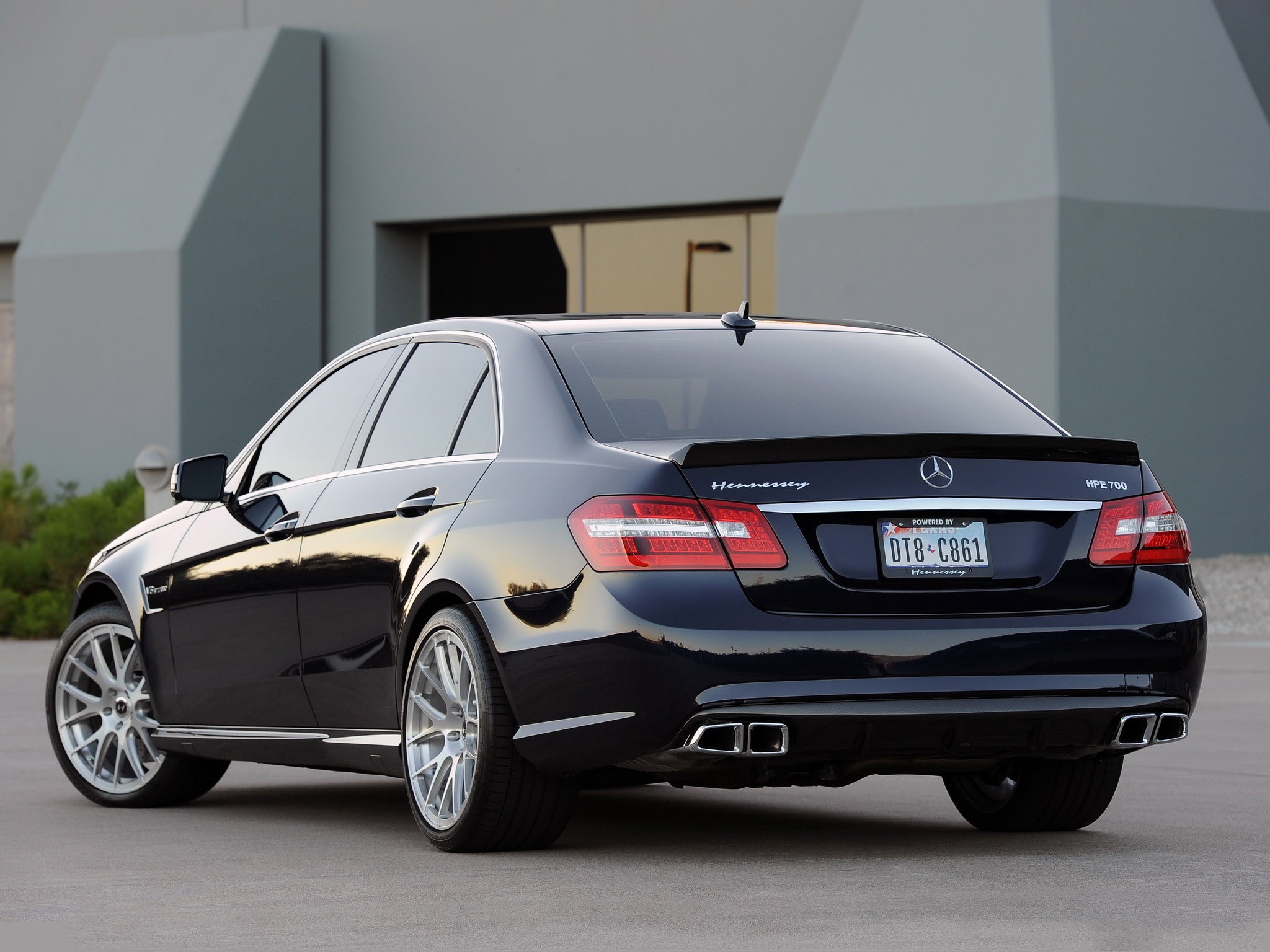 2012 Hennessey - Mercedes E63 AMG V8 Biturbo HPE700 W212