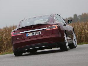 2012 Tesla Model S EU
