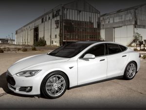 2014 Tesla Model S électrique - AEZ Cliff