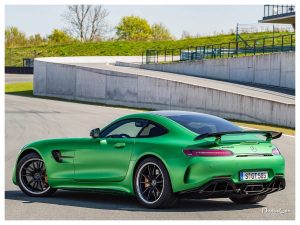 Mercedes Benz AMG GT R 2017