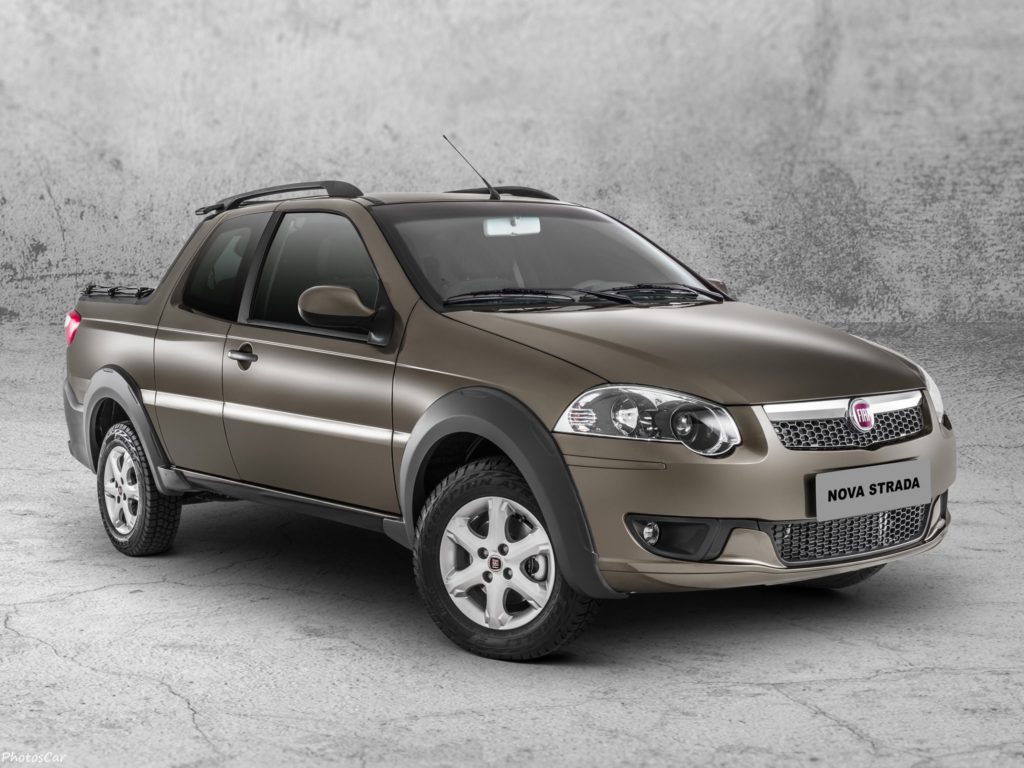 Fiat Strada 2012