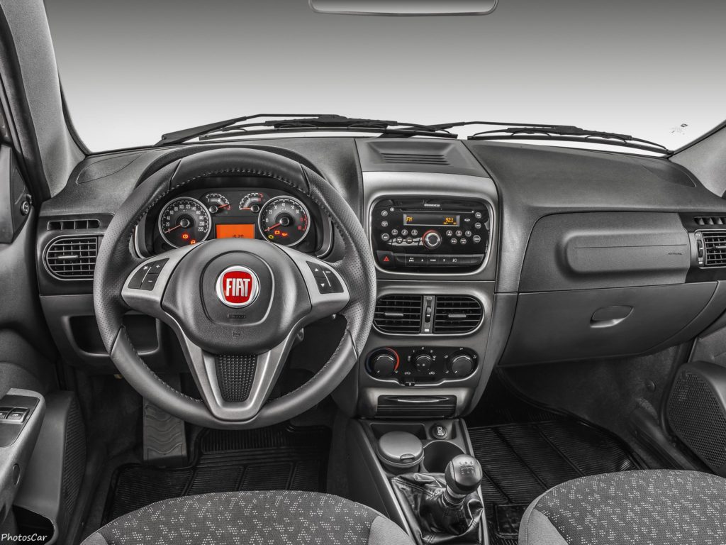 Fiat Strada 2012