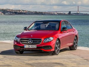 2016 Mercedes E-Klasse E300 Avantgarde Line W213 r3