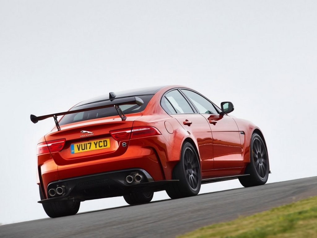 2018 Jaguar XE SV Project 8