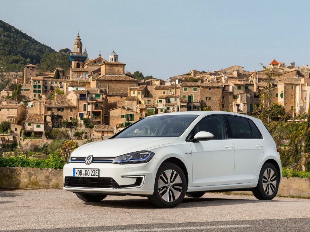2017 Volkswagen e-Golf