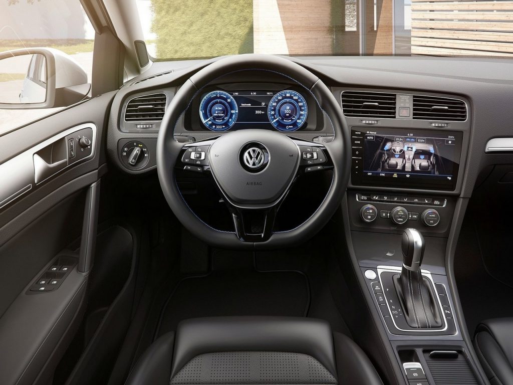 2017 Volkswagen e-Golf