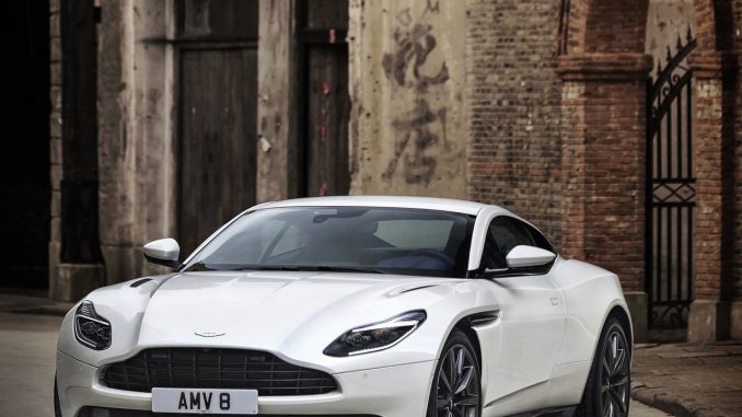 Aston Martin DB11 V8 (2018) 2018 Aston Martin DB11 V8