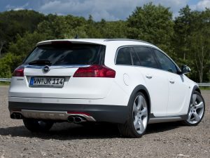 2012 Irmscher Opel Insignia Cross4