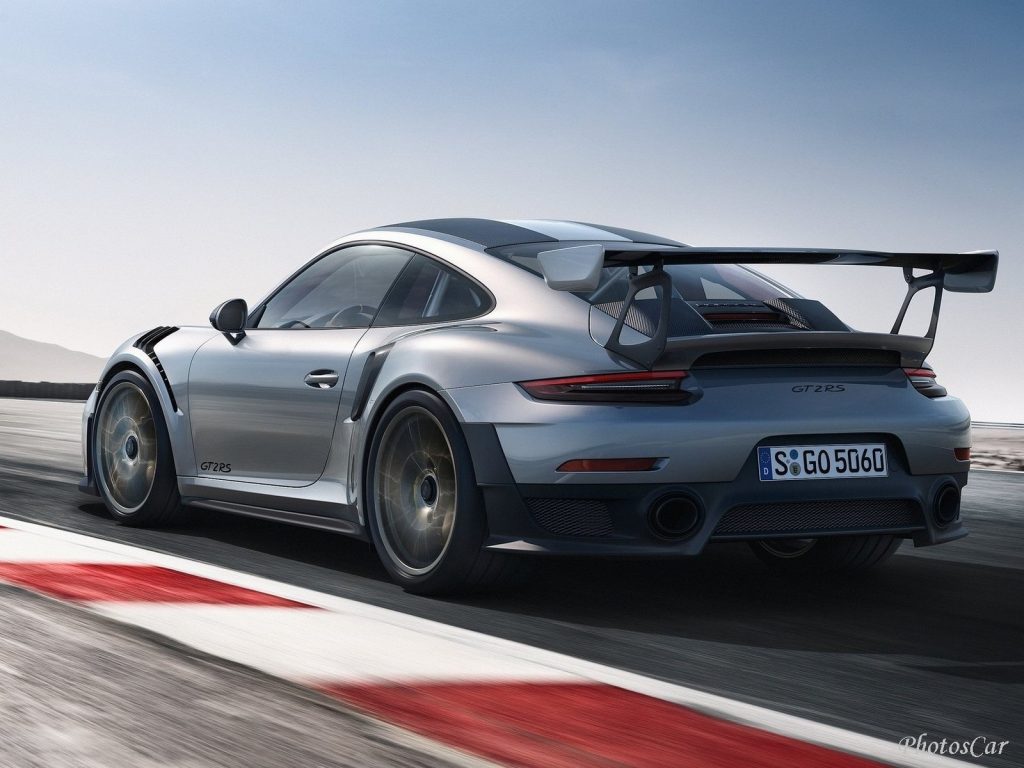 Porsche 911 GT2 RS 2018