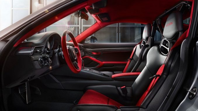 2018 Porsche 911 GT2 RS