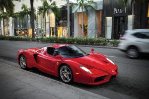 Enzo Ferrari 2003 - Moteur V12 de 660 chevaux