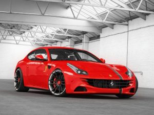 Wheelsandmore Ferrari La Famiglia Fiwe FF 2014