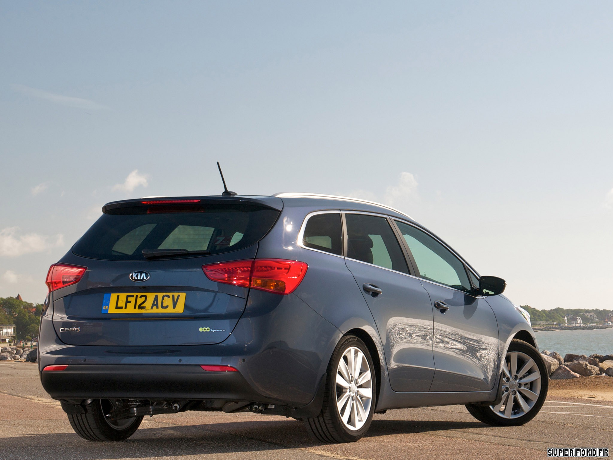 Kia ceed 2012 год