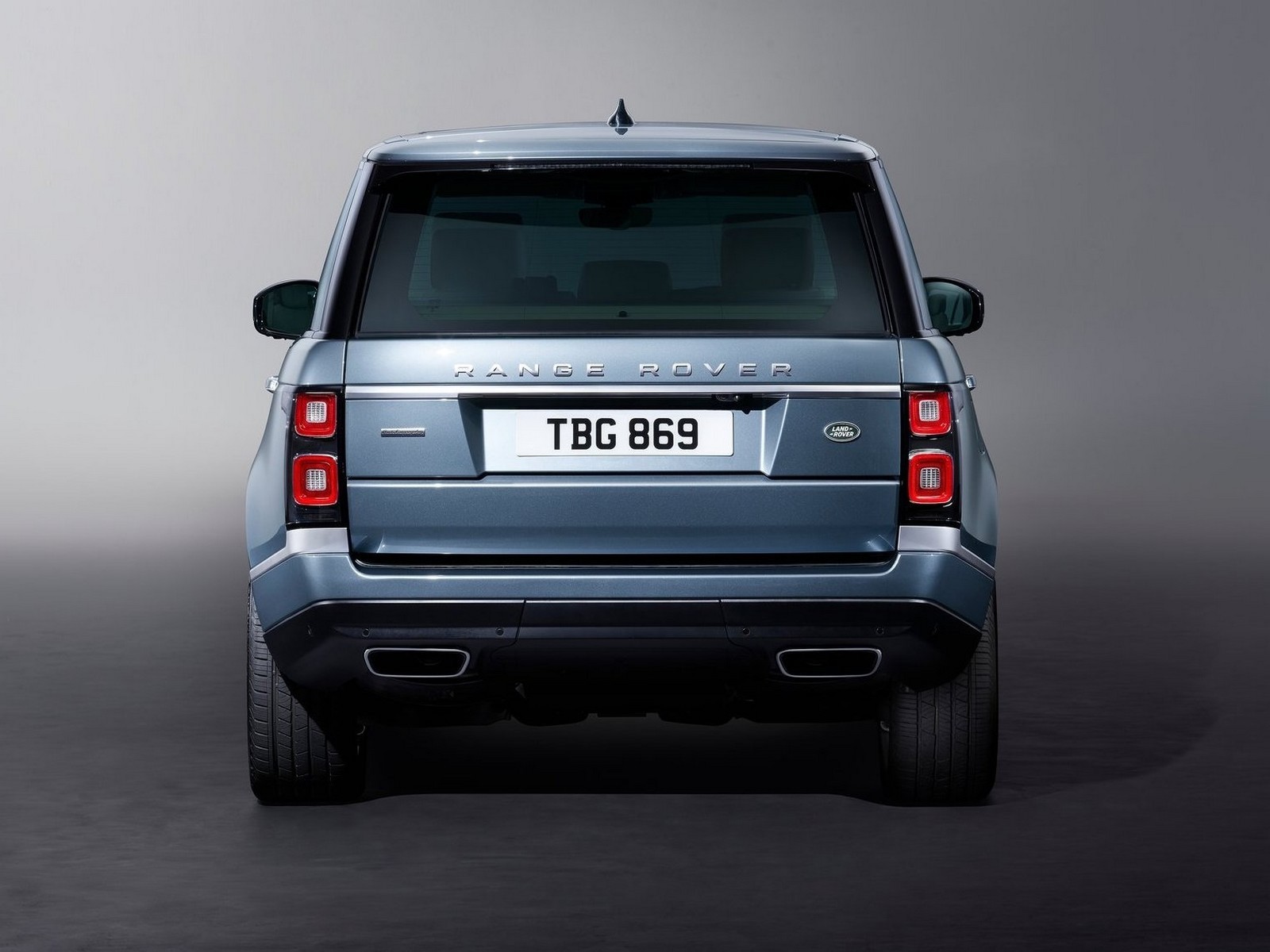 Land-Rover-Range-Rover-2018-05.jpg