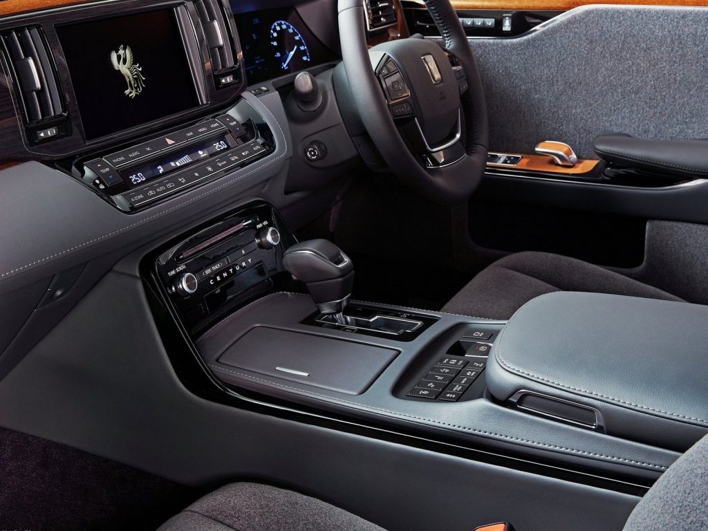 Toyota Century 2018