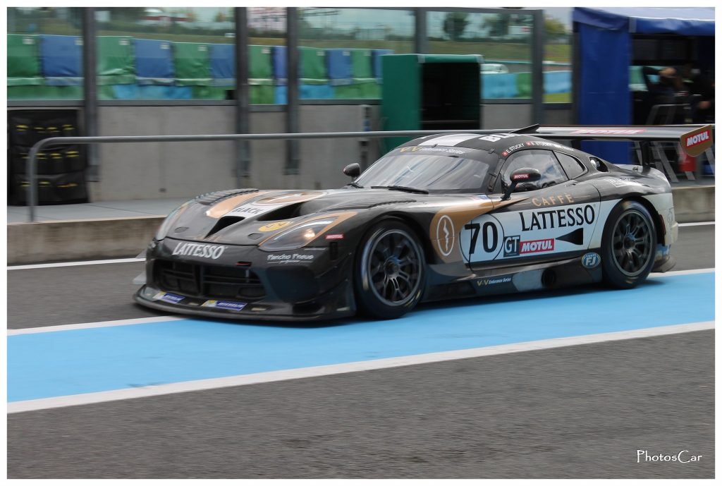 VdeV Magny Cours 2016 - Dodge SRT Viper GT3-R N ° 70