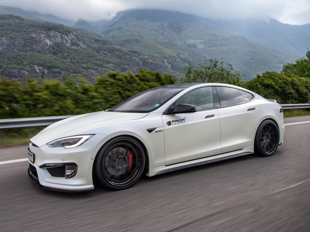 Tesla Model S P100D 2017 de Prior Design entièrement ...