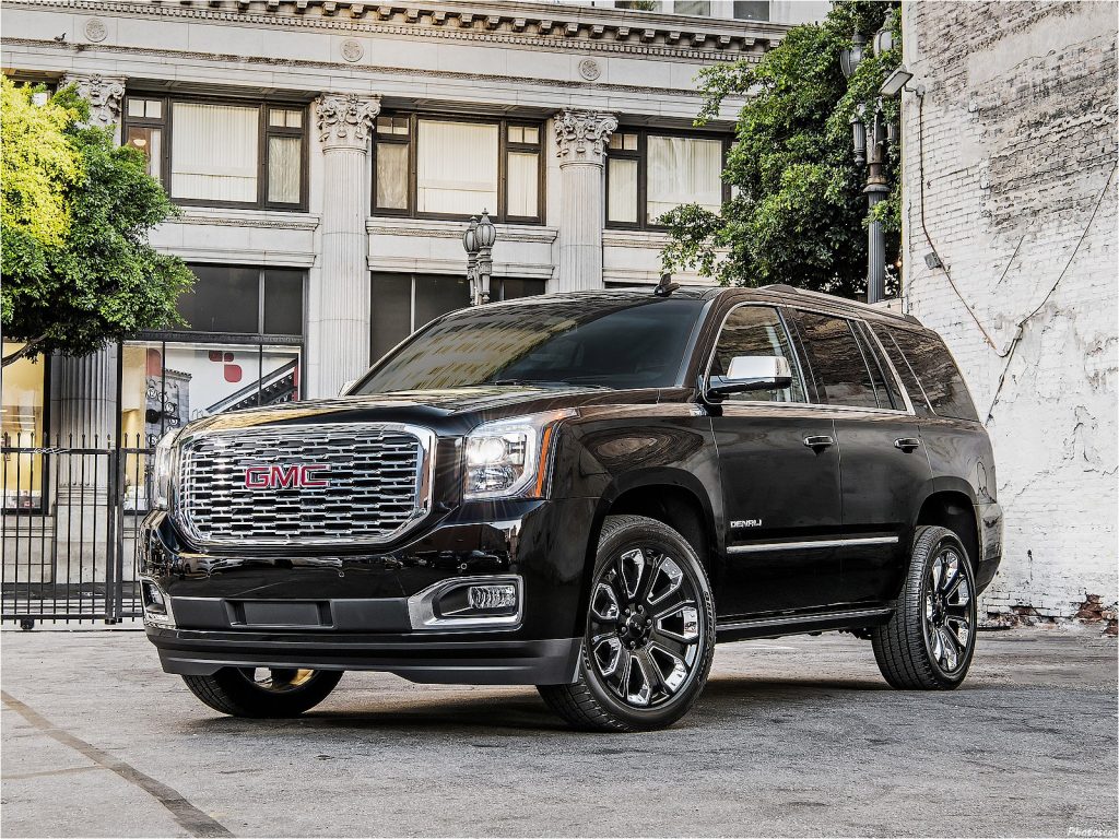 GMC Yukon Denali Ultimate Black 2018