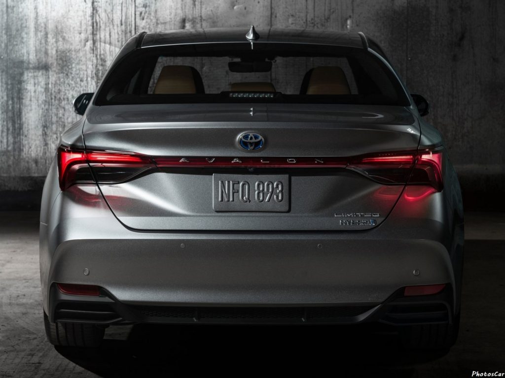 Toyota Avalon 2019