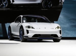 Porsche Mission E Cross Turismo 2018