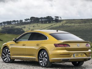 Volkswagen Arteon R-Line Version UK 2018