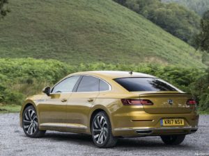 Volkswagen Arteon R-Line Version UK 2018
