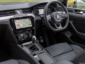 Volkswagen Arteon R-Line Version UK 2018