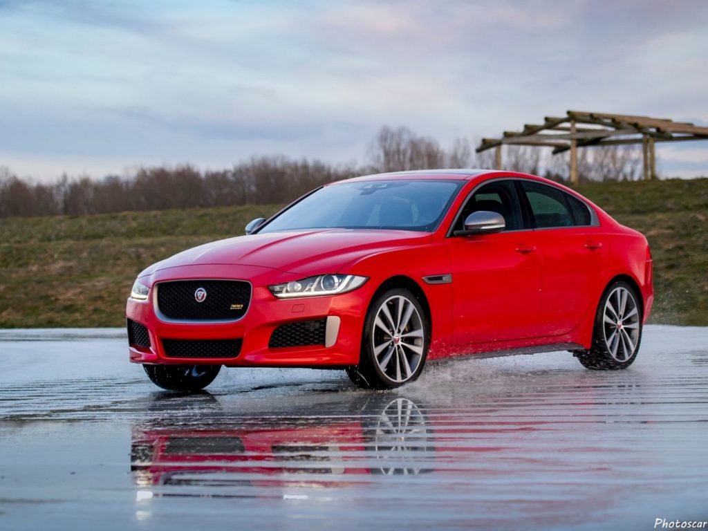 Jaguar XE 300 Sport 2019