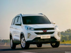 WuLing Hongguang S3 2017