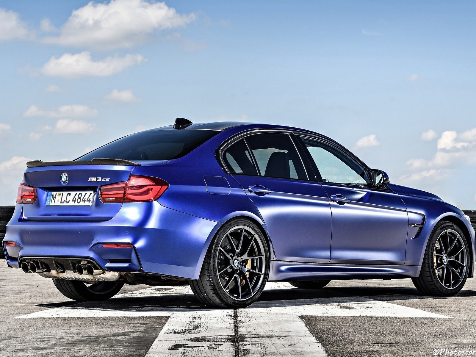 Nouvelle BMW M3 CS 2018 de 454 chevaux dévoilée - PhotosCar
