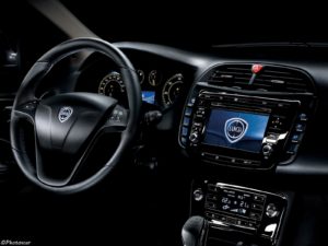 Lancia Delta S MomoDesign 2013
