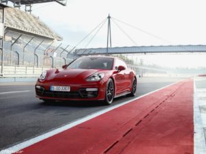 Porsche Panamera GTS 2019