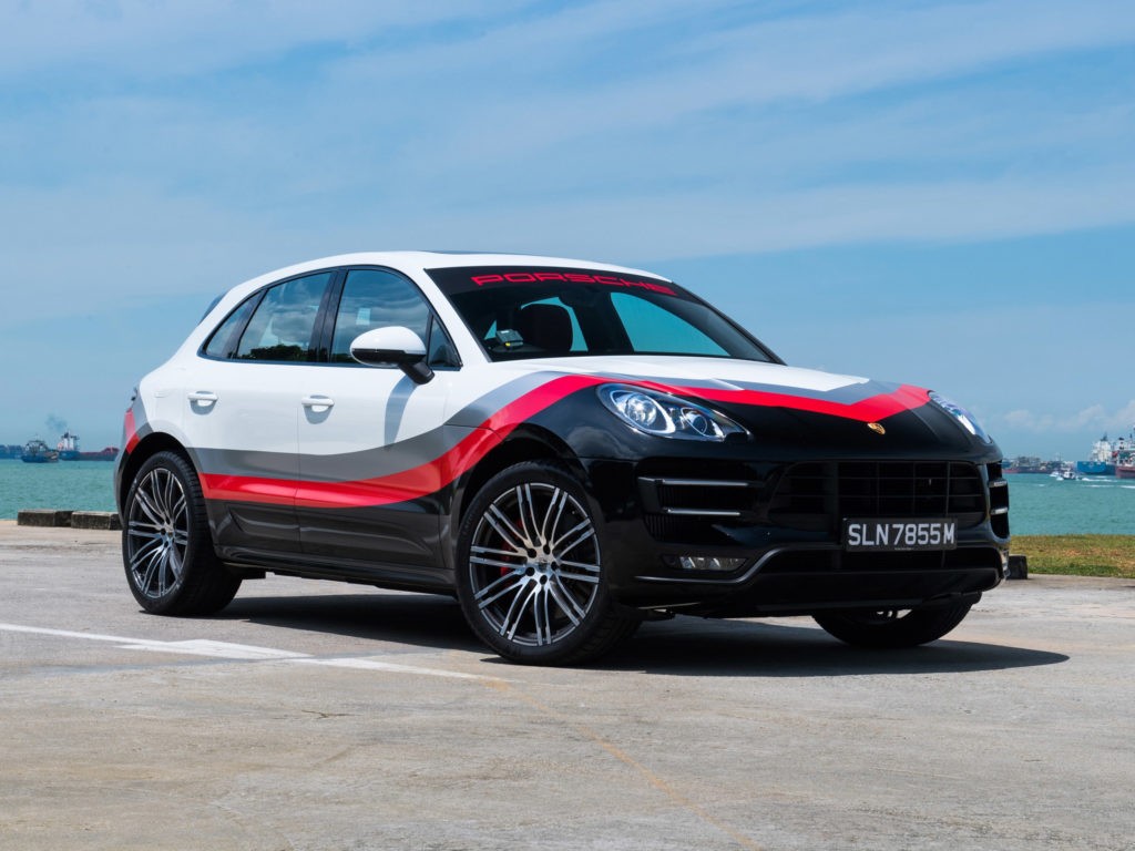 Porsche Macan Turbo Performance Package 95B 2017