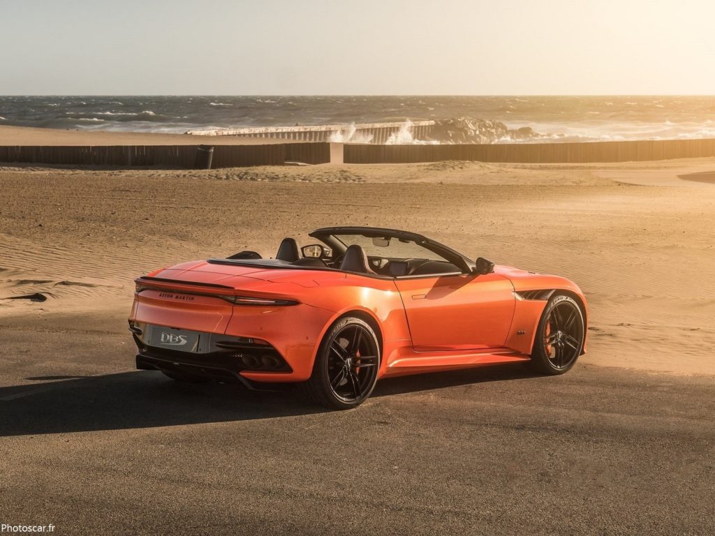 Aston Martin DBS Superleggera Volante 2020