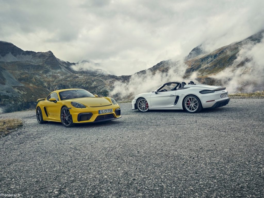 Porsche_718_Cayman_GT4 2020