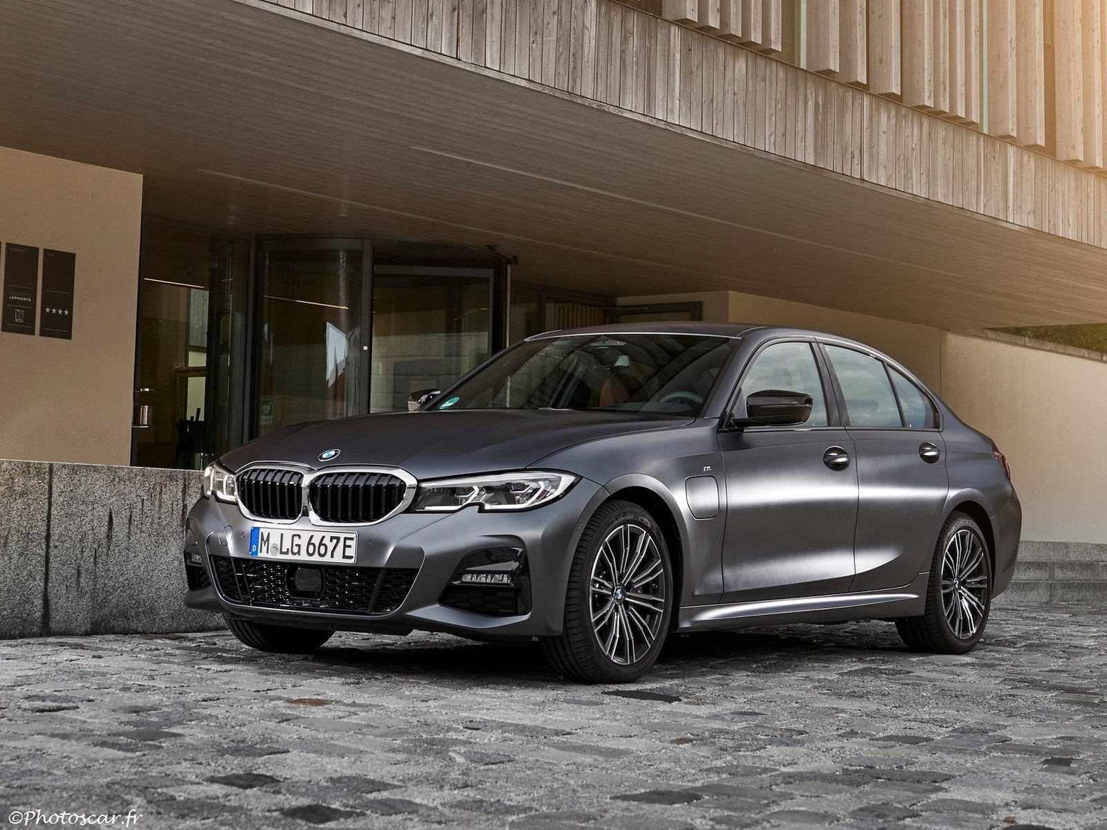 Schone Bmw 330e Sedan Ebenbild