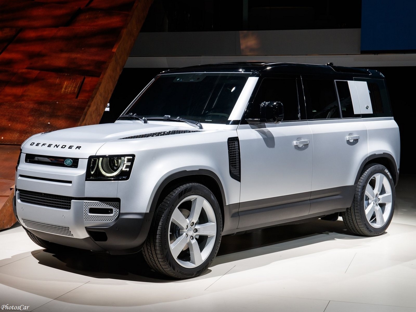 Land Rover Defender 2020 – Robuste, résistant et hautement fonctionnel