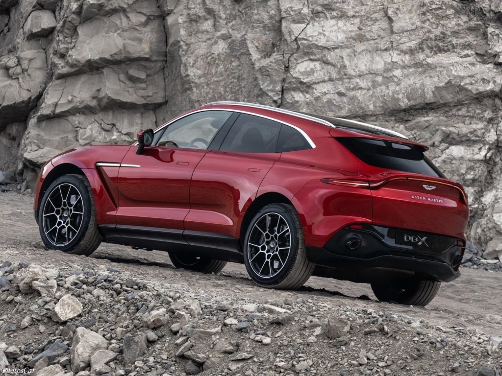Aston Martin DBX 2021