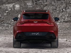 Aston Martin DBX 2021