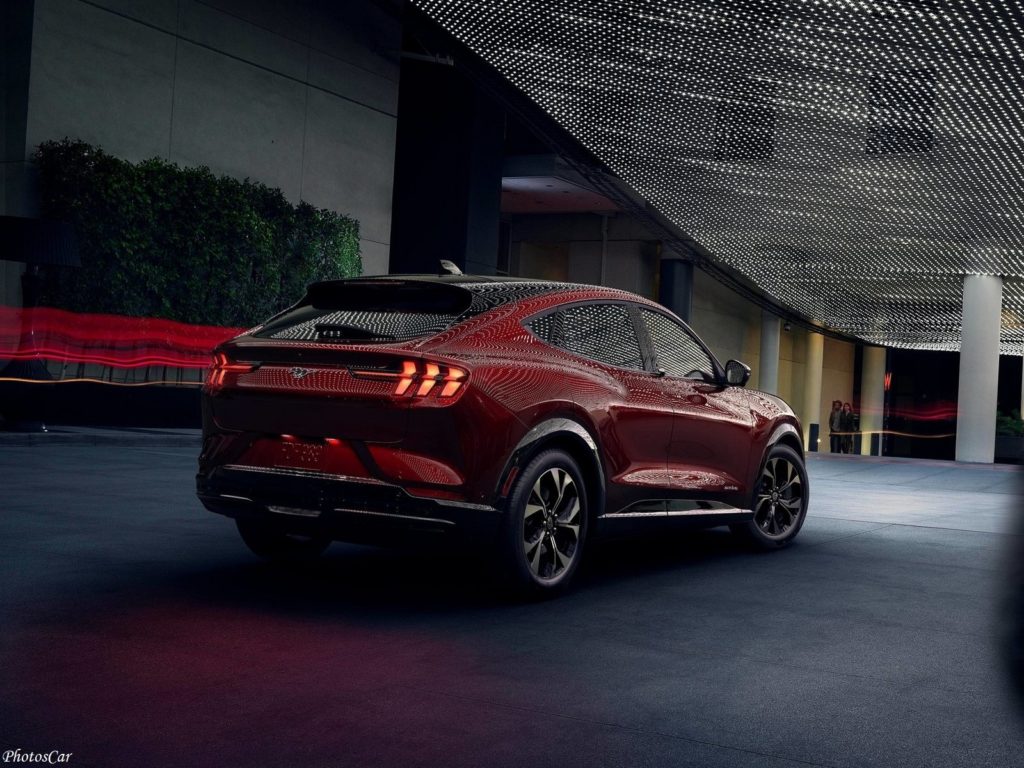 Ford Mustang Mach-E 2021