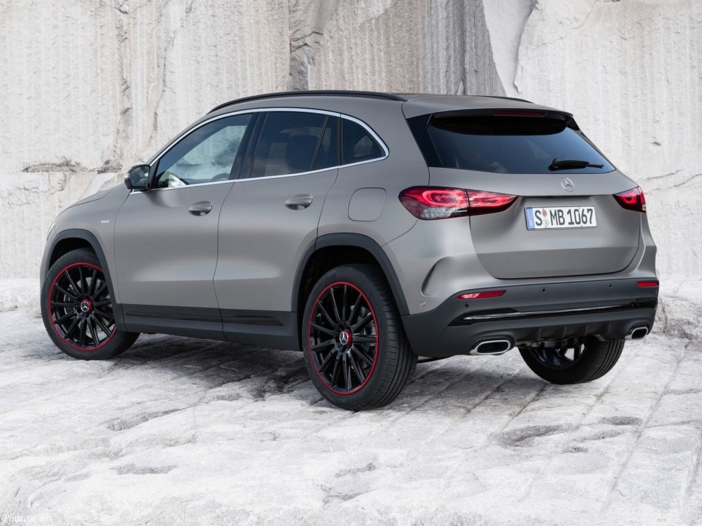 Mercedes Benz GLA 2021