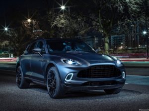 Aston Martin DBX by Q 2021